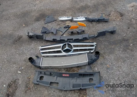 2013 Mercedes-Benz C 250 Sport из США, поврежденный, VIN WDDGF4HB3DR265660